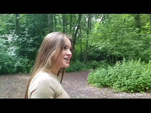 ❤️ Ehdotin Evelinalle, että panisimme julkisella paikalla! Hän suostui. Sitten panin häntä perseeseen ja spermasin hänen suuhunsa. Sitten hän pissasi itseensä. ❤️❌ Laadukas seksi at us